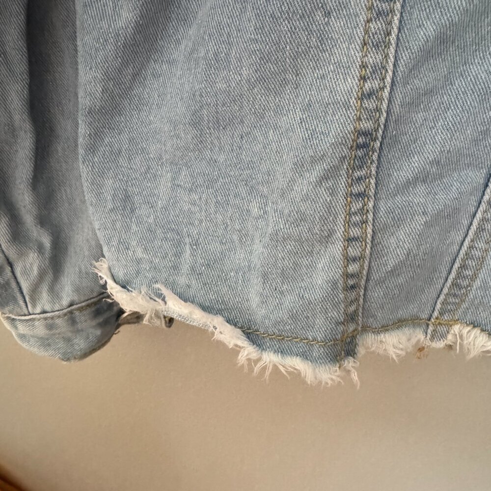 Women's Jean Jacket with distressed edge - Picture 3 of 4